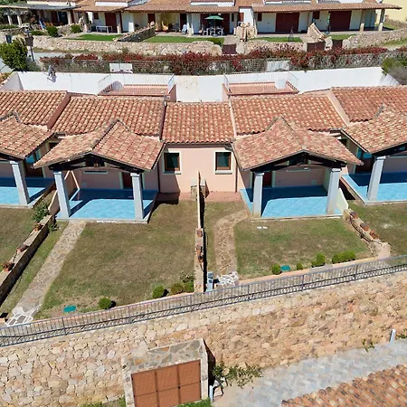 Prázdninový dům Villini Vista Mare Con Piscina By Budoniaffitti